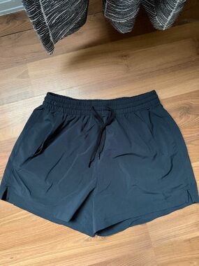 Outdoor Voices Black Women's Nylon Shorts with Elastic Waist